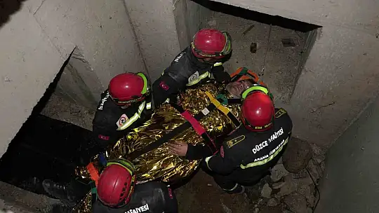 Düzce itfaiyesine enkazda arama kurtarma eğitimi