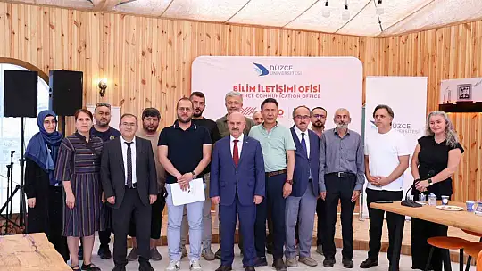 Düzce Üniversitesi Bilim Kafe ile bilimi toplumla buluşturmayı sürdürüyor