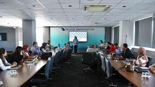 Düzce Üniversitesi'nde Erasmus+ KA220 projeleri atölyesi düzenlendi