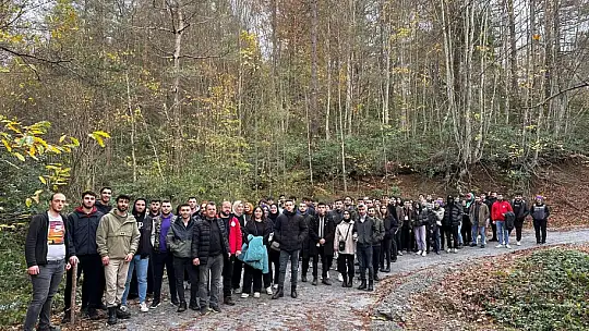 Düzce yürüyor yüzler gülüyor