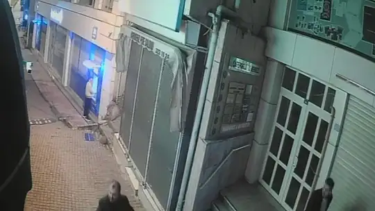 Eğlence mekanına silahlı saldırı: 2 yaralı