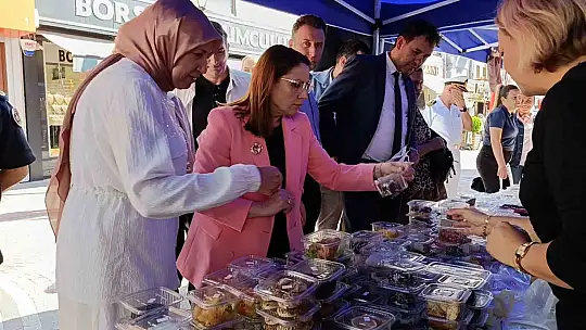 El emeği göz nuru eserler sergilendi