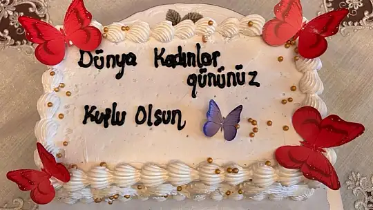 Emekli öğretmen ve hayırsevere kadınlar gününde anlamlı ziyaret