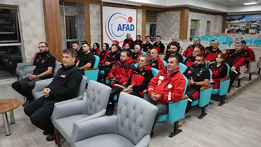 Enkazda arama kurtarma eğitimleri tamamlandı