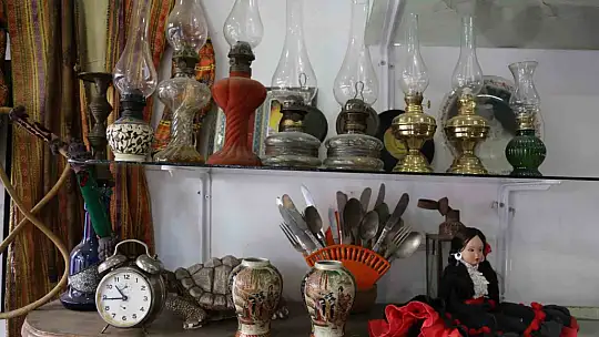 Eşinden bulaşan merak kadın girişimciyi antikacı yaptı