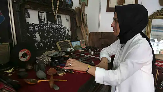 Eşinden bulaşan merak kadın girişimciyi antikacı yaptı