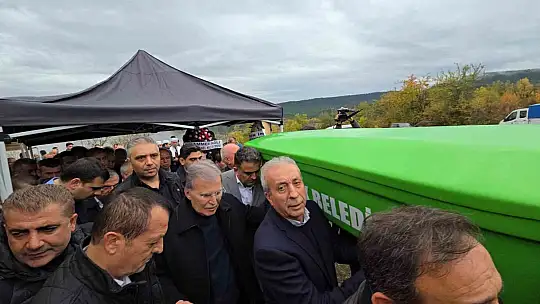 Eski TBMM Başkanı Mehmet Ali Şahin'in babası toprağa verildi