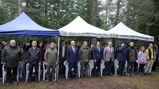 Eşsiz manzaraya sahip yaylada Cumhuriyet Bayramı coşkusu