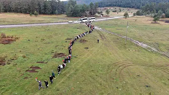 Eşsiz manzaraya sahip yaylada Cumhuriyet Bayramı coşkusu