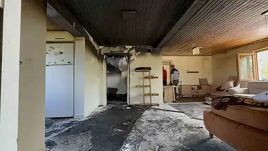Evi 6'ncı kez yanarak kullanılamaz hale geldi