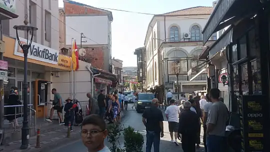 Kanlar içinde kalan yaralılar var
