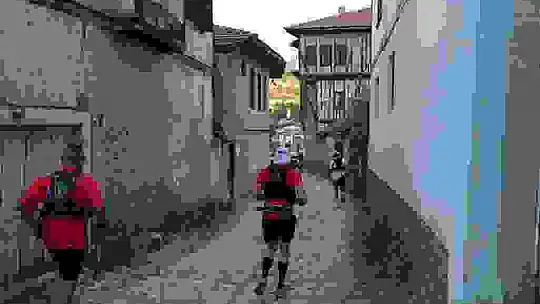 Safranbolu'nun tarihi sokaklarında yarışıyorlar