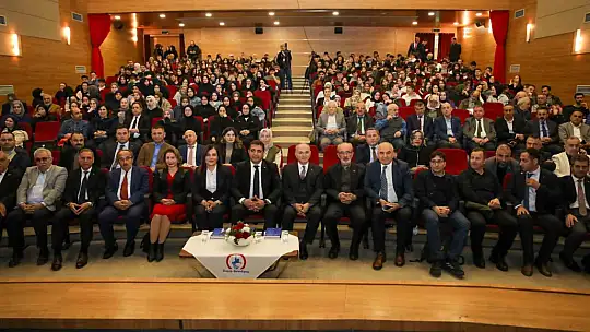 Fikir adamı Güngör düzenlenen panelde anıldı