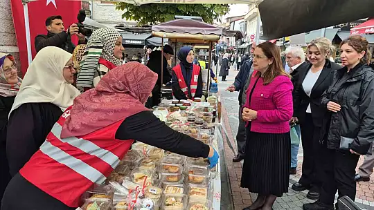 Filistin temalı pasta 6 bin TL'ye satıldı