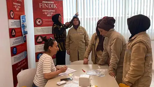 Fındık fabrikası çalışanların kilolarını ölçtüler