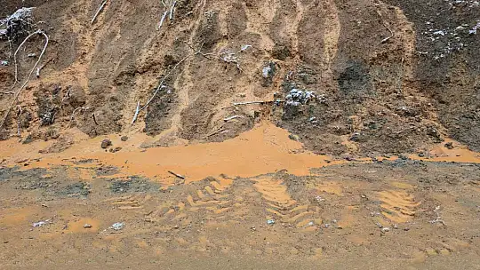 Fındıklıaksu köyünde heyelanların ardı arkası kesilmiyor