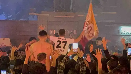 Galatasaray'ın şampiyonluğunda dikkat çeken kutlama
