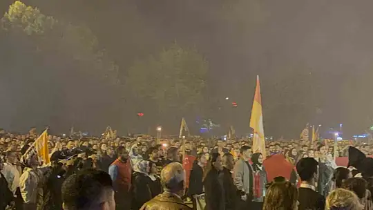 Galatasaray'ın şampiyonluğunda dikkat çeken kutlama