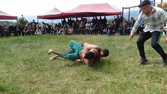 Geleneksel Hacet Bayramı için yarım ton et kavruldu