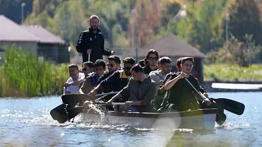 Gençlerin rotası Topuk Yaylası oldu, kano ve trekking yaptılar