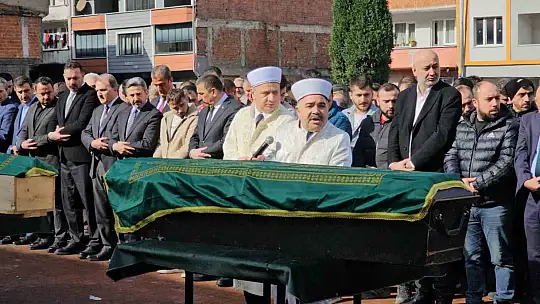 Göçükte ölen madenciler Ziya Kiret ve Veysel Oruçoğlu son yolculuğuna uğurlandı