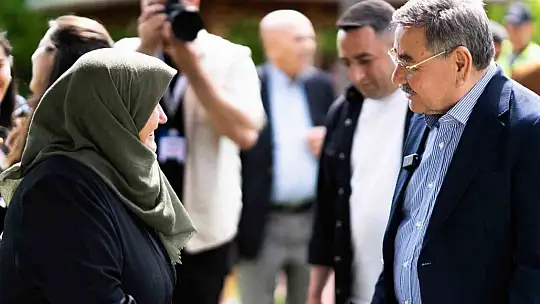 Gölbaşı'nda anneler günü kutlamaları renkli görüntülere sahne oldu
