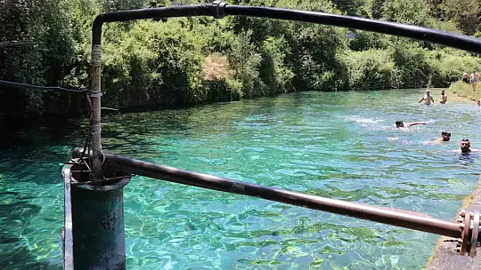 Gölette boğulma tehlikesi geçiren 13 yaşındaki çocuk hastanede hayatını kaybetti