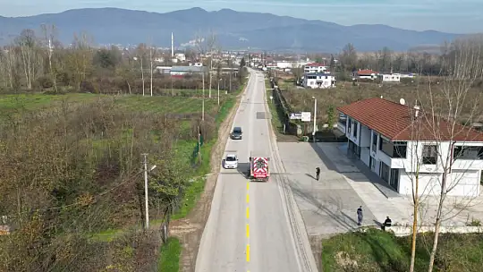 Güvenli ulaşım için Çilimli'de yol çizgileri yenileniyor
