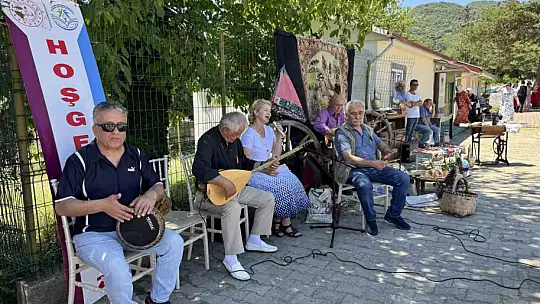 Güzelyaka köyünde kursiyerlerin ürettikleri ürünler sergilendi