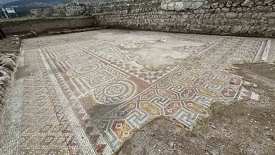 Hadrianopolis'te saray kompleksi ortaya çıktı: 4. yüzyıla ait eşsiz mozaikler bulundu