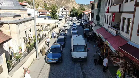 Hafızlık icazetlerini alan öğrenciler için konvoy düzenlendi