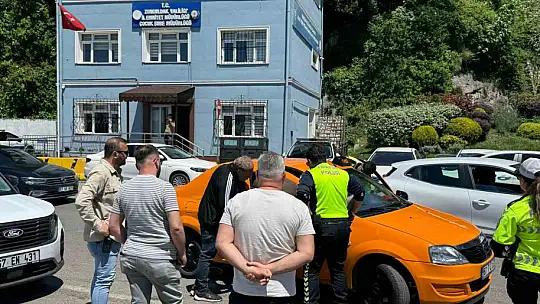 Hakkında yakalama kararı bulunan şahıs taksi kullanırken yakalandı