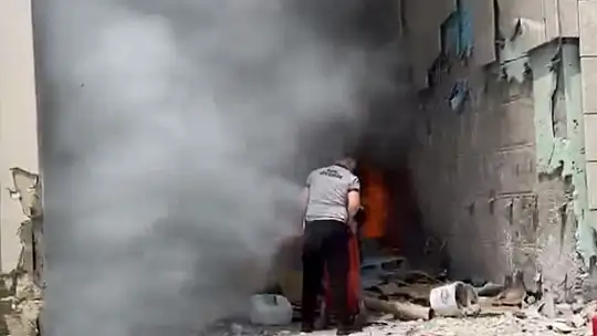 Hastane inşaatında ki yangını güvenlik görevlileri engelledi