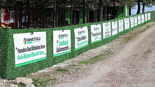 Hem imam hem de öğretmen: Atıl haldeki okulu, gençlik merkezine çevirdiler