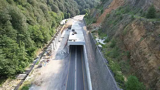 Heyelanın ardından 'koruma tüneli' çalışmaları hız kazandı