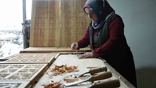 Hobi olarak başladı, siparişler ülke geneline yayıldı: Selçuklu ve Osmanlı motifli ürünlere yoğun talep