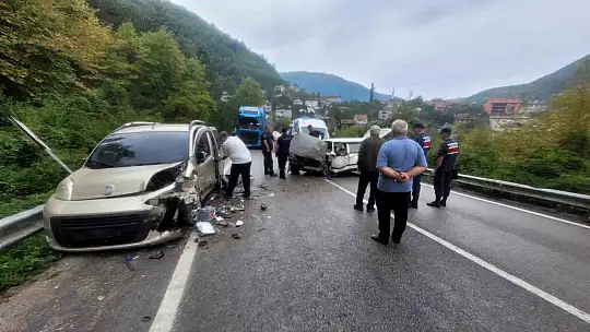 Sıkışan vatandaşı itfaiye kurtardı