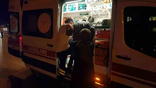 İki otomobilin çarpıştığı kazada 2'si ağır 7 kişi yaralandı