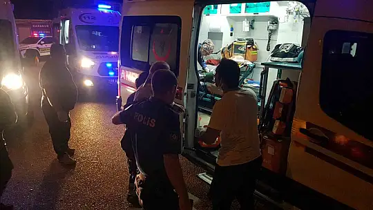 İki otomobilin çarpıştığı kazada 2'si ağır 7 kişi yaralandı