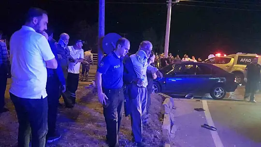 İki otomobilin çarpıştığı kazada 2'si ağır 7 kişi yaralandı