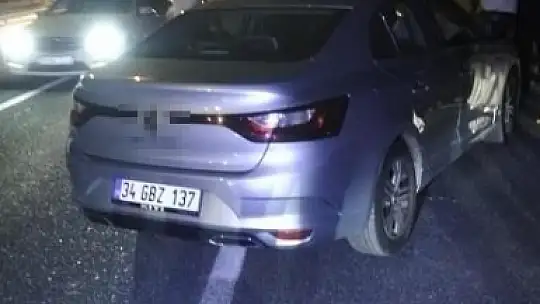 İki otomobilin çarpıştığı kazada 3 kişi yaralandı