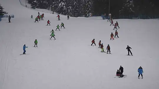 Ilgaz Dağı'nda Sevgililer Günü'nde düzenlenen festival yoğun ilgi gördü