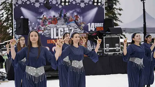 Ilgaz Dağı'nda Sevgililer Günü'nde düzenlenen festival yoğun ilgi gördü