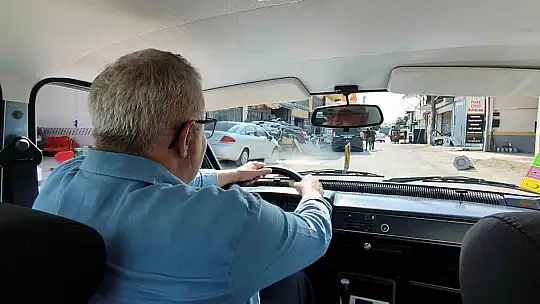 İlk otomobilini 41 yıl sonra hurda halde bulup restore ettirdi