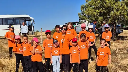 İlkokul öğrencileri fidan dikerek geleceğe nefes oldular