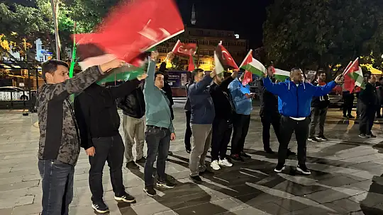 Bartın'da yüzlerce kişi Sumud Filosu için toplandı