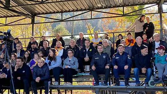 Ulus Çınarspor farka koştu