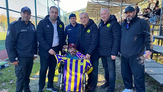 Ulus Çınarspor farka koştu