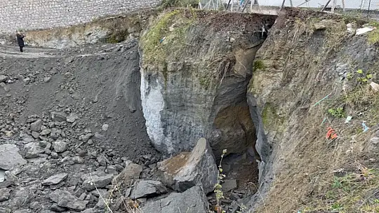 Göçen alanda çalışmalar sürüyor