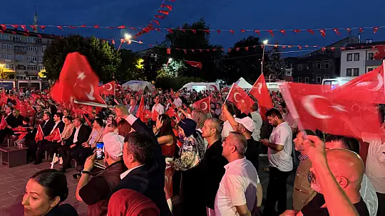 Bartın'da 15 Temmuz gecesinden renkli kareler
